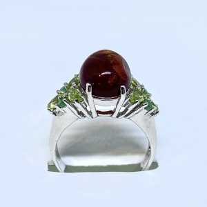 Inel argint cu chihlimbar, smarlde si peridot